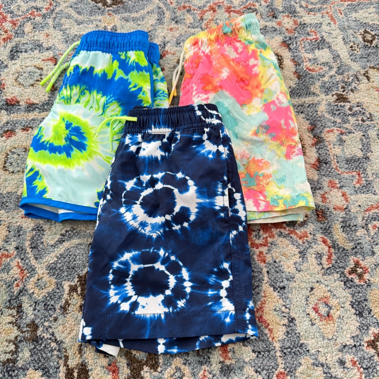 Crewcuts Cat & Jack Boys 5T Tie Dye Swim Trunks Surf Summer EUC0