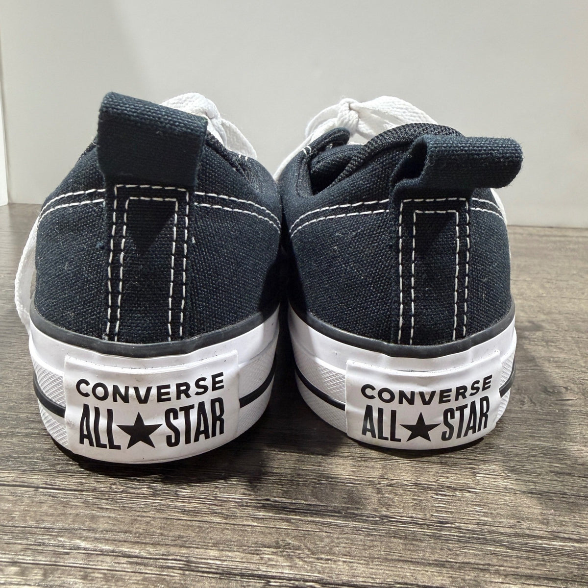Converse All Star Kids Size 5.5 Youth Black Low Top Sneaker Classic EUC4