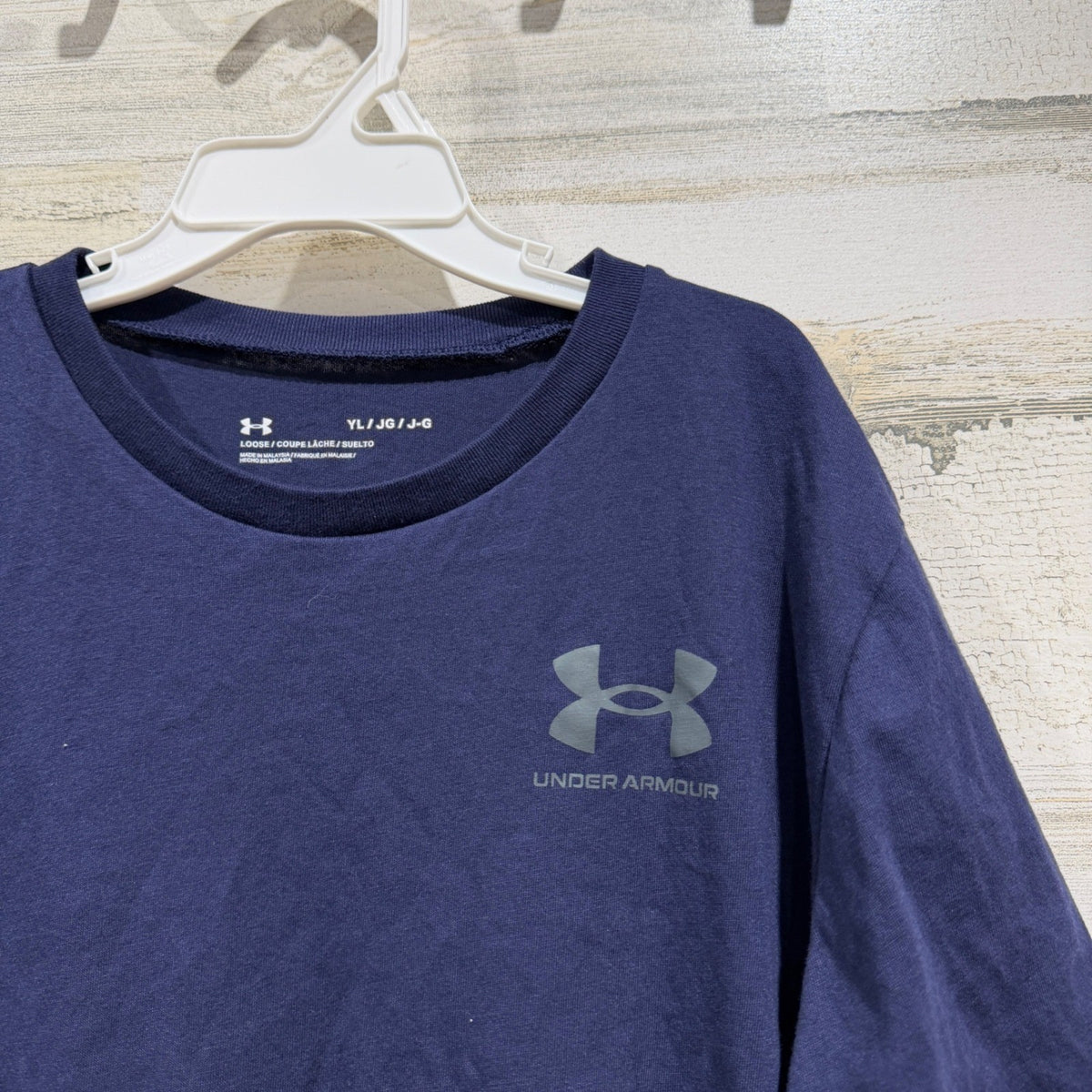 Under Armour T-Shirt Boys Youth Large Navy Blue Short Sleeve Sporty EUC1