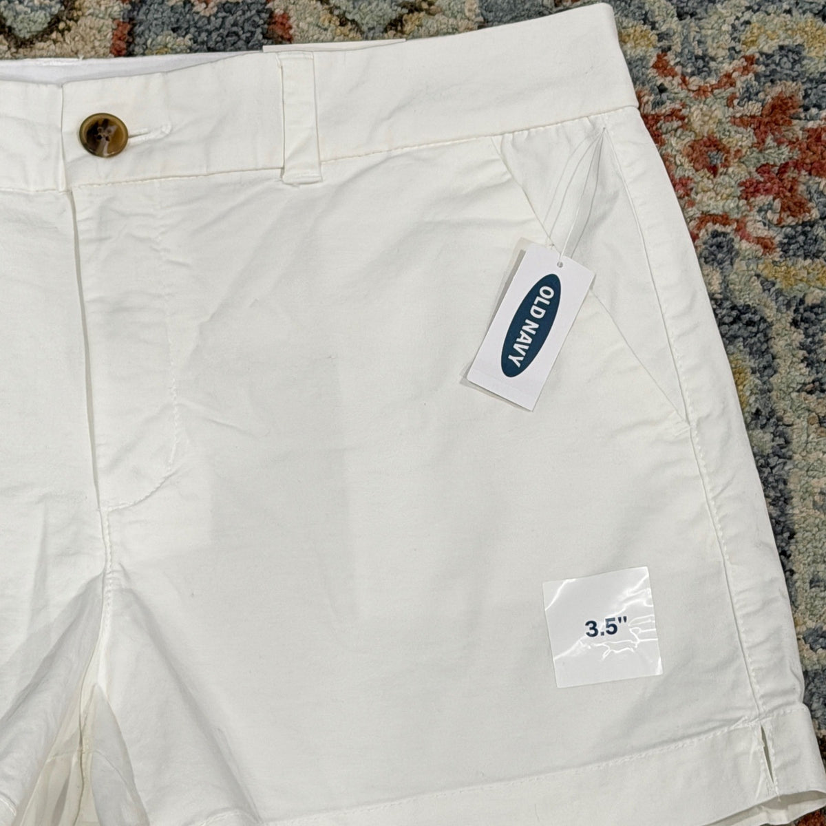 Old Navy Everyday Short Women Size 10 White 3.5" Inseam Mid-Rise Casual NWT1