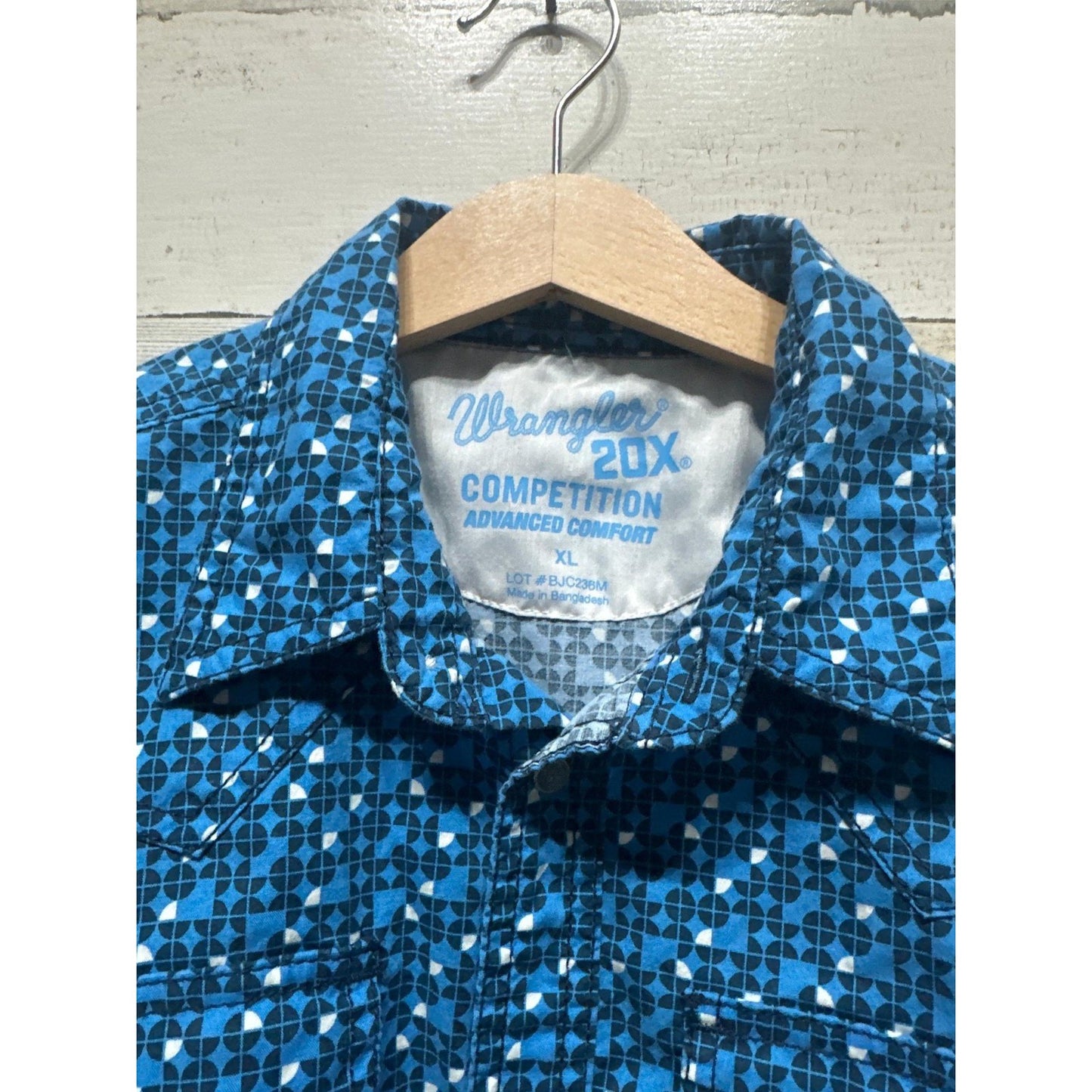 Wrangler 20X Competition Shirt Boys XL Blue Geometric Western Snap Up EUC1