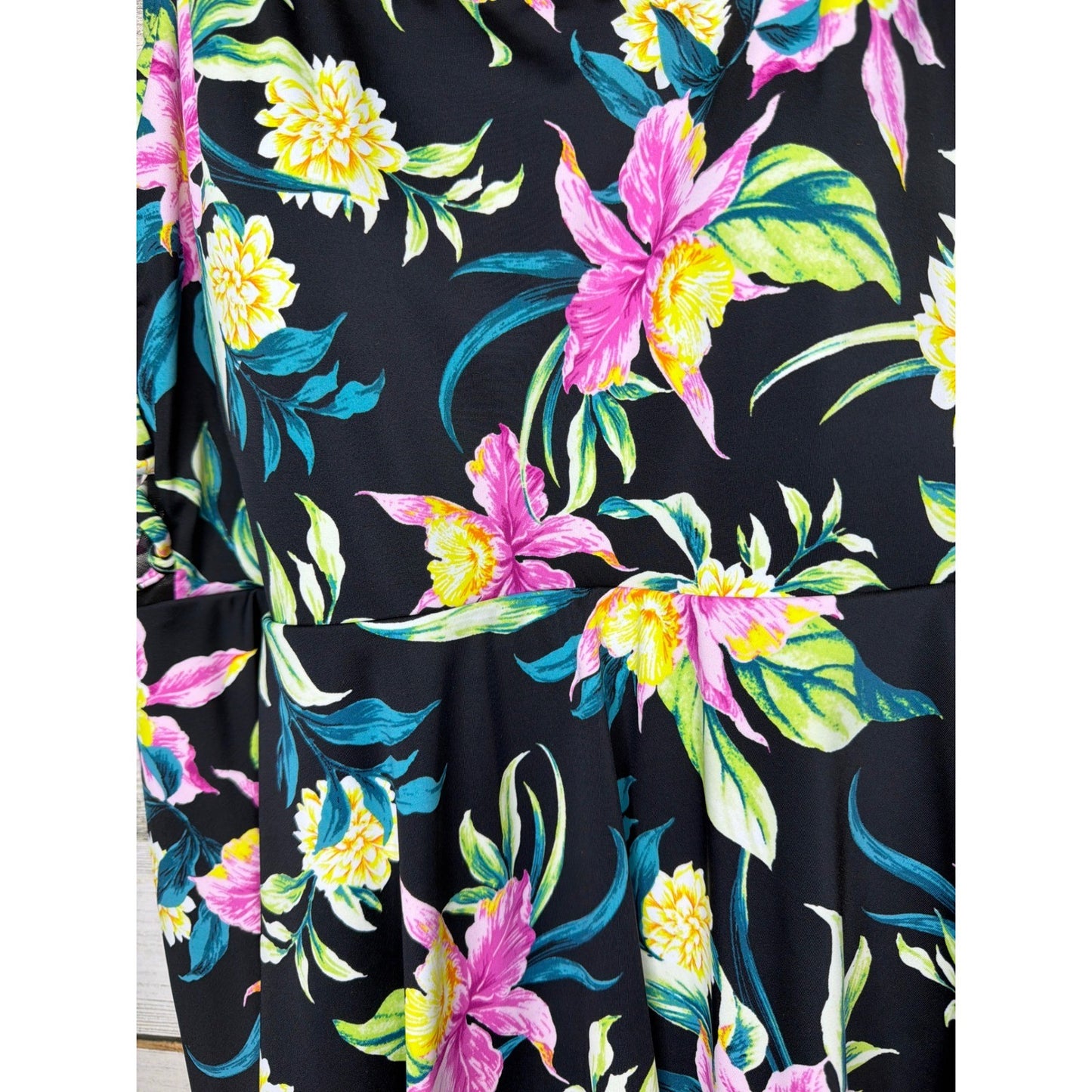 Torrid Wireless Swim Dress Women 1 Black Tropical Floral Resortwear NWT2