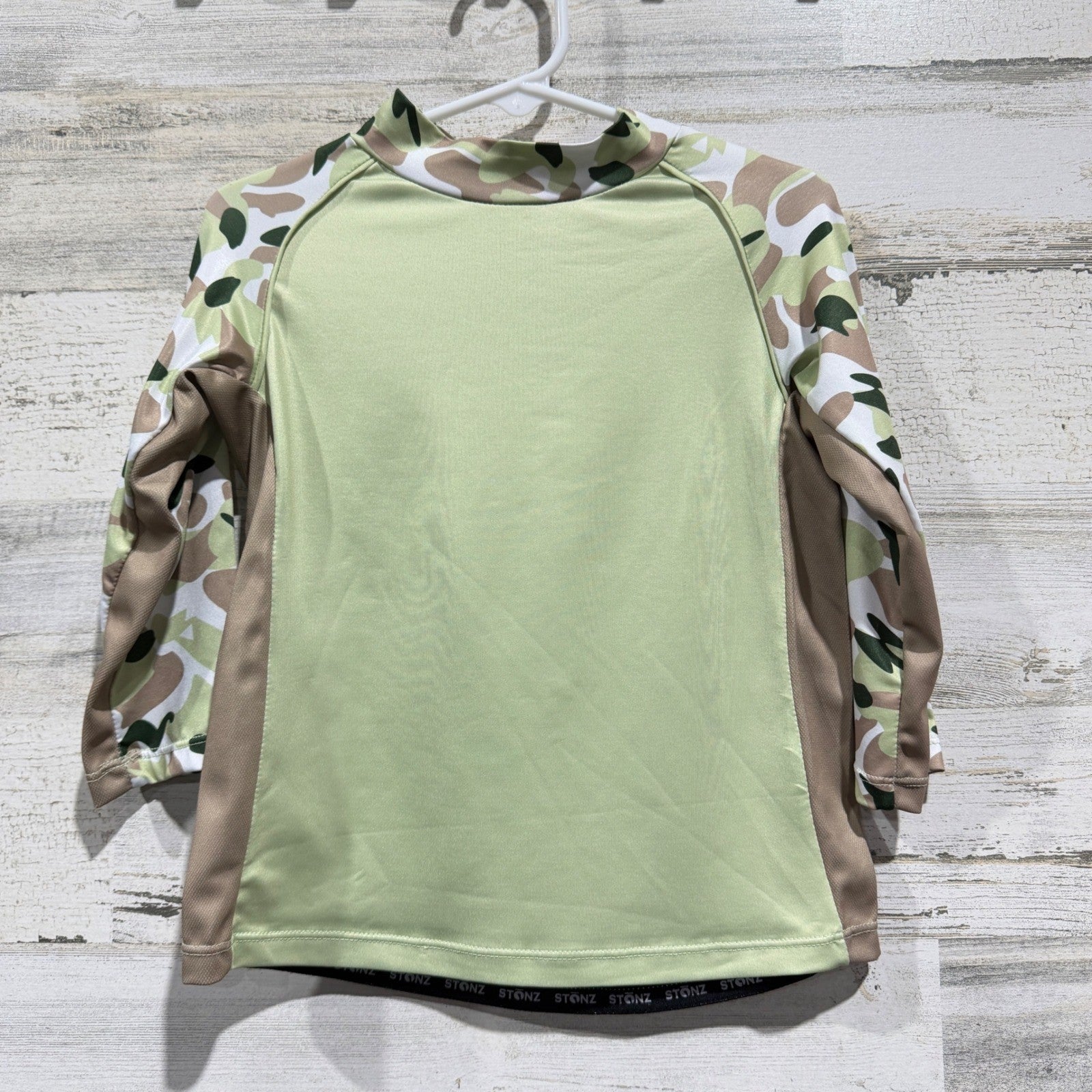 Stonz Sun Shirt Boys 2T Green Camo UPF 50 Rash Guard Gorpcore NWT0