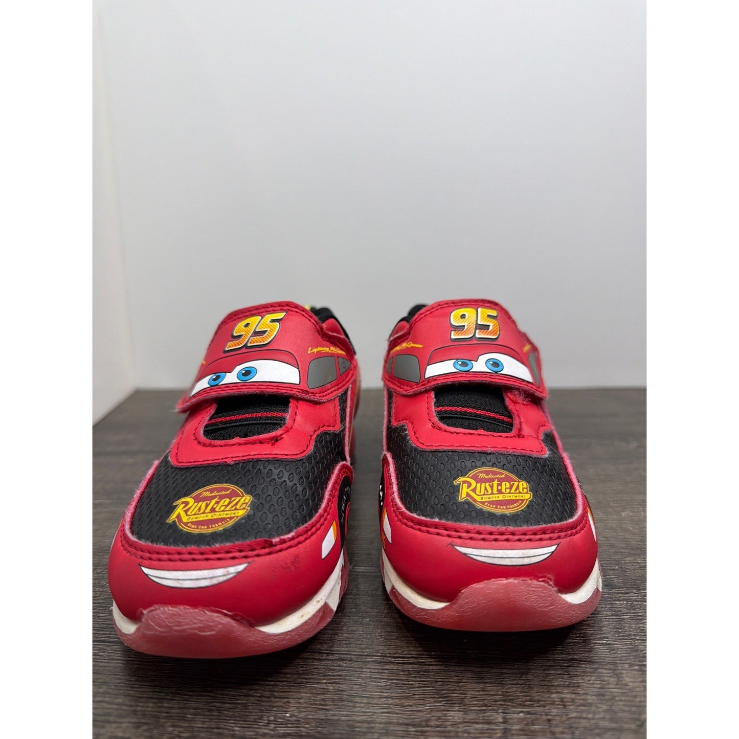 Disney Lightning McQueen Sneakers Boys 12 Red Light Up Race Car1