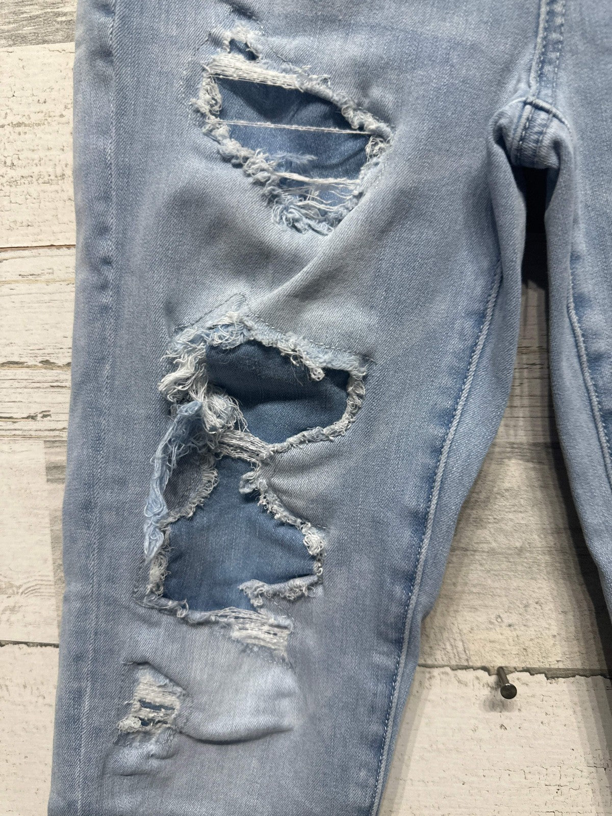 American Eagle Skinny Jeans Women 4 Light Blue Distressed Shredded1