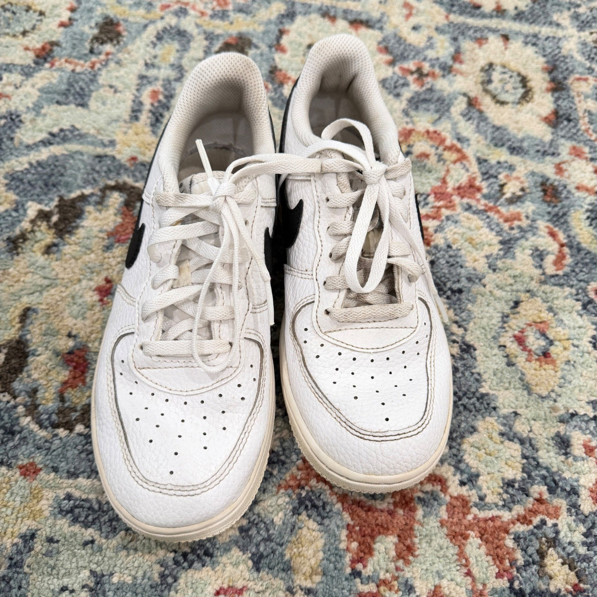 Nike Air Force Youth 3Y White Black Low Top Sneakers GUC*1