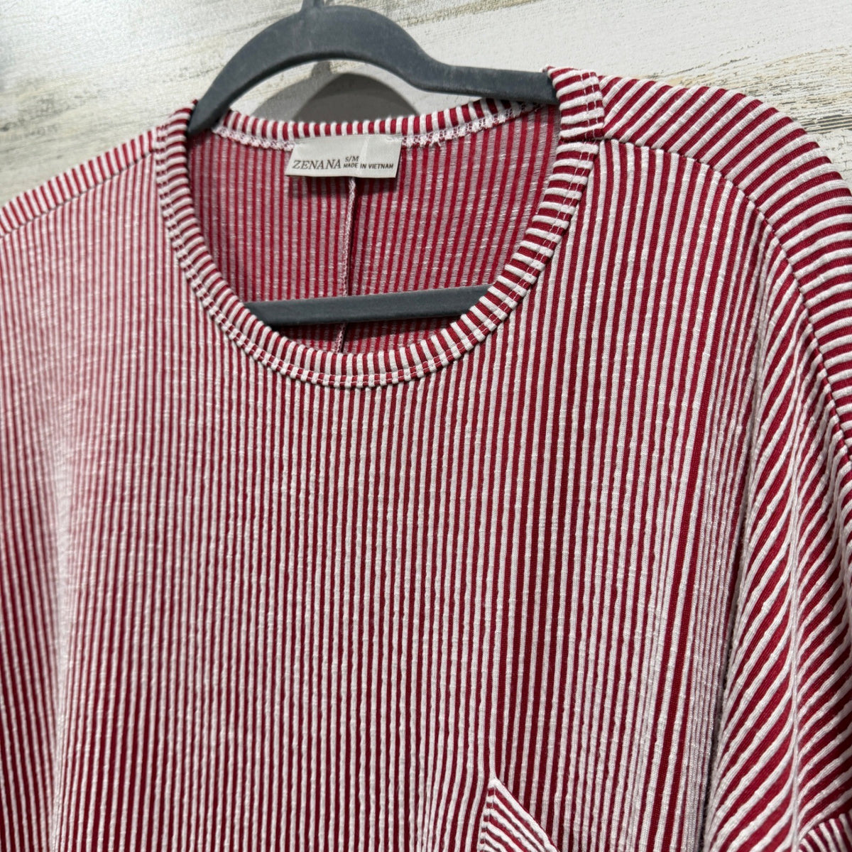 Zenana Long Sleeve Top Women S/M Red White Striped Rayon Blend Casual EUC1