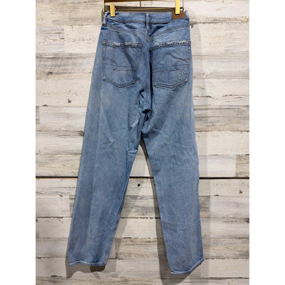 American Eagle Baggy Jean Women 4 Regular Light Wash Distressed Denim GUC2