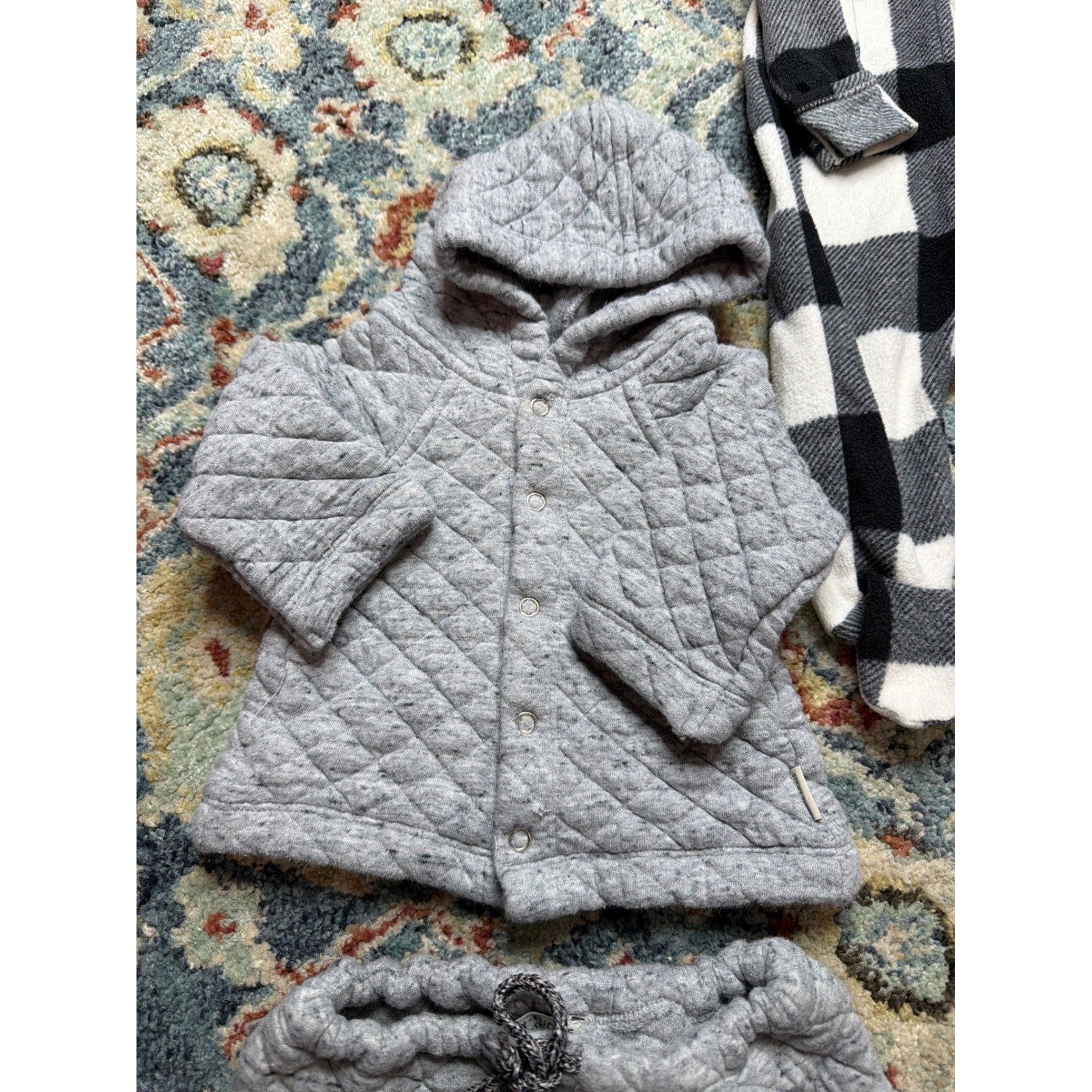 Old Navy Sticky Fudge Bundle Boys 0-3M Grey Black Plaid Quilted Romper EUC1