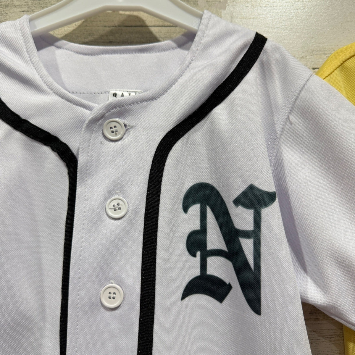 Bulldog Shirts Boys 6/7 Yellow White Baseball Polo Sporty Play Condition *Flawed6