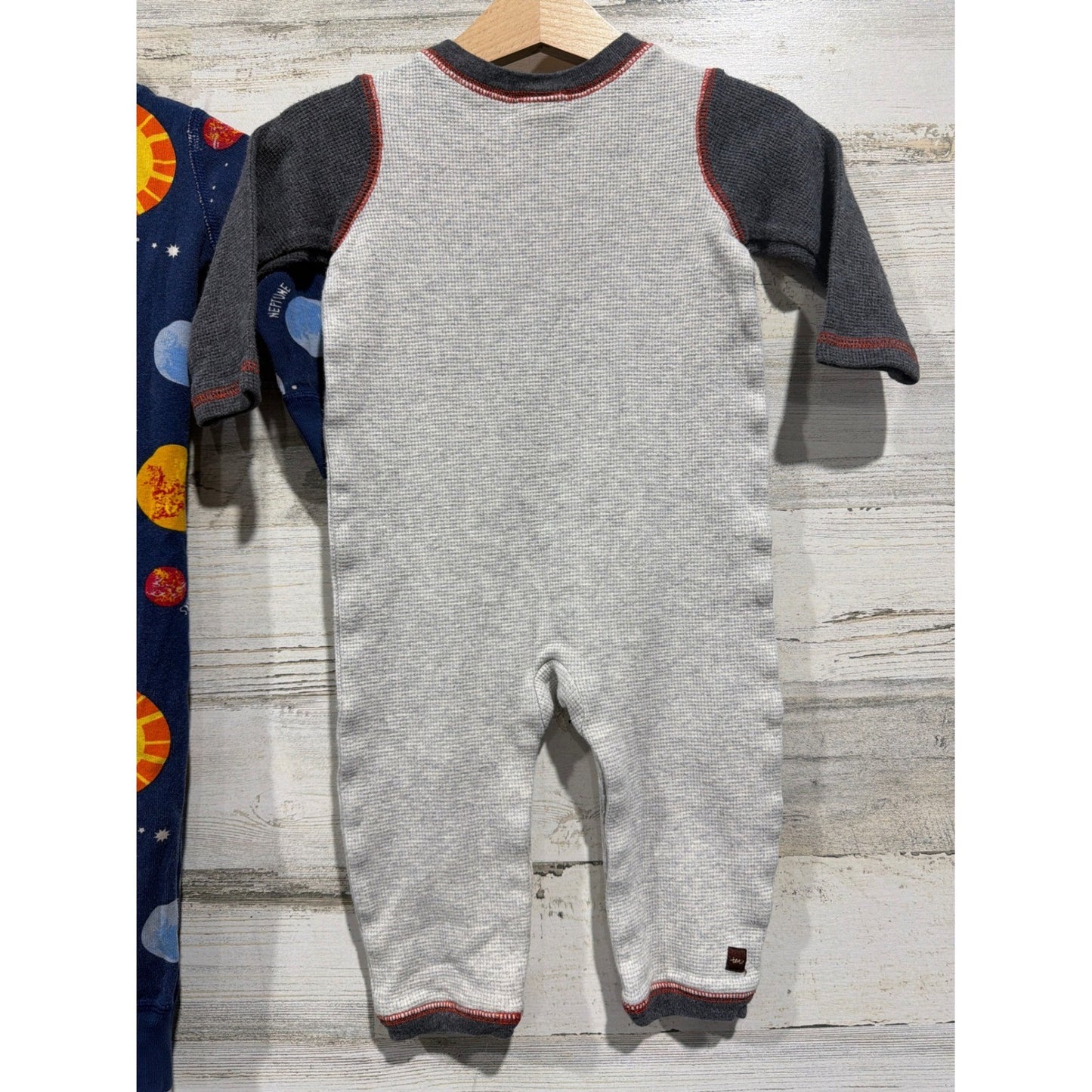 Hanna Andersson Tea Collection Sleeper Romper Boys 6-12M Blue Gray Planet5