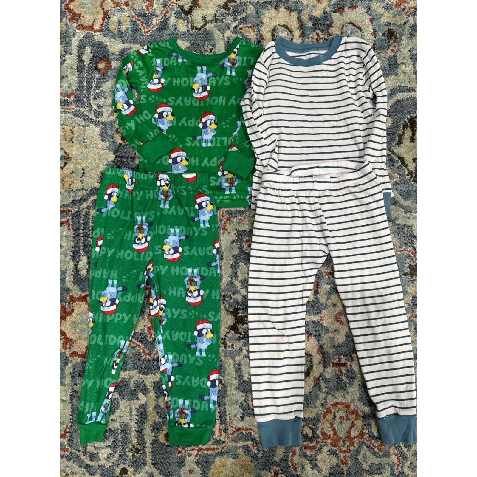 Bluey Christmas & Striped Pajama Bundle Kids 3T Green Blue Holiday2