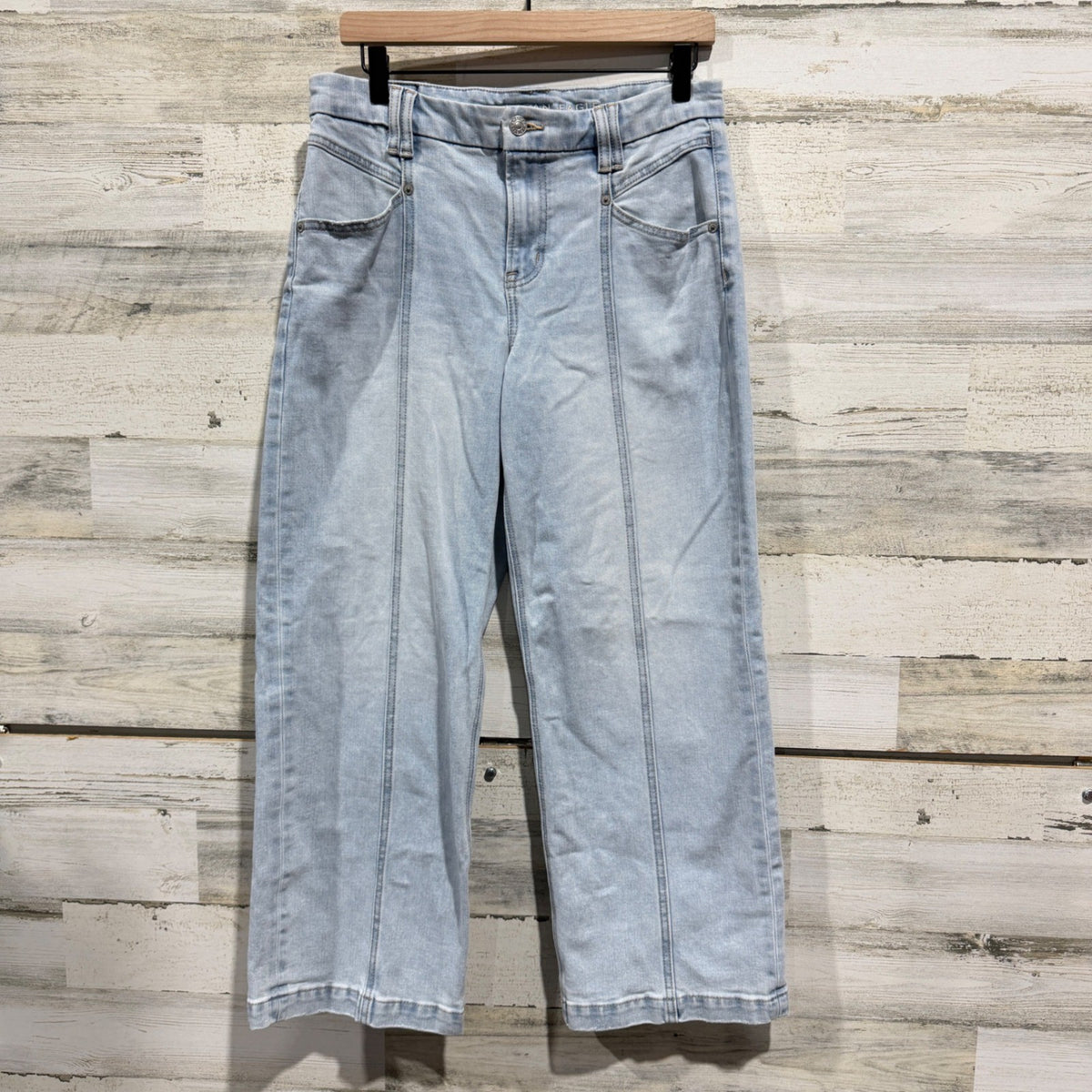 American Eagle Curvy Stovepipe Jeans Women 8S Light Blue Stretch Denim Boho EUC0