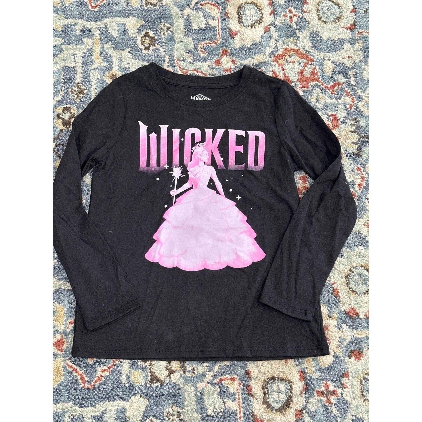 Wicked Glinda Graphic T-Shirt Girls Small Black Pink Long Sleeve EUC0