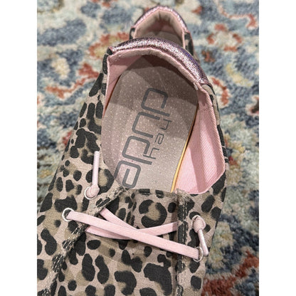 Hey Dude Wendy Shoes Girls Y3 Leopard Pink Animal Print Casual Boho5