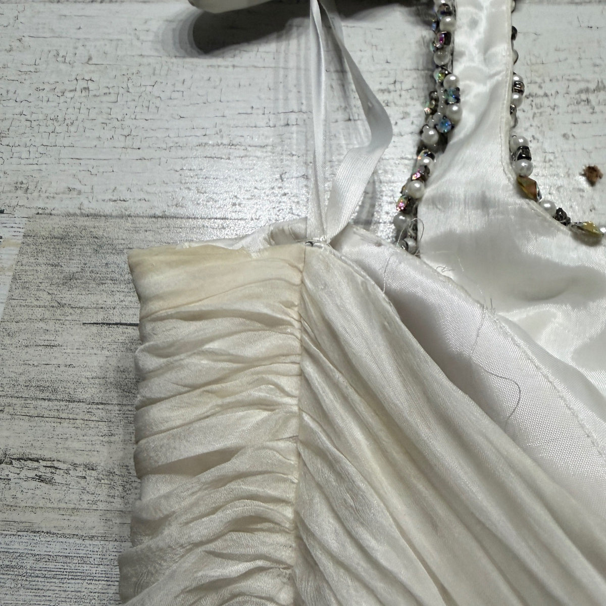 Jovani Prom Gown Women 4 White Beaded Sequin Mermaid Halter Glam *Flawed9