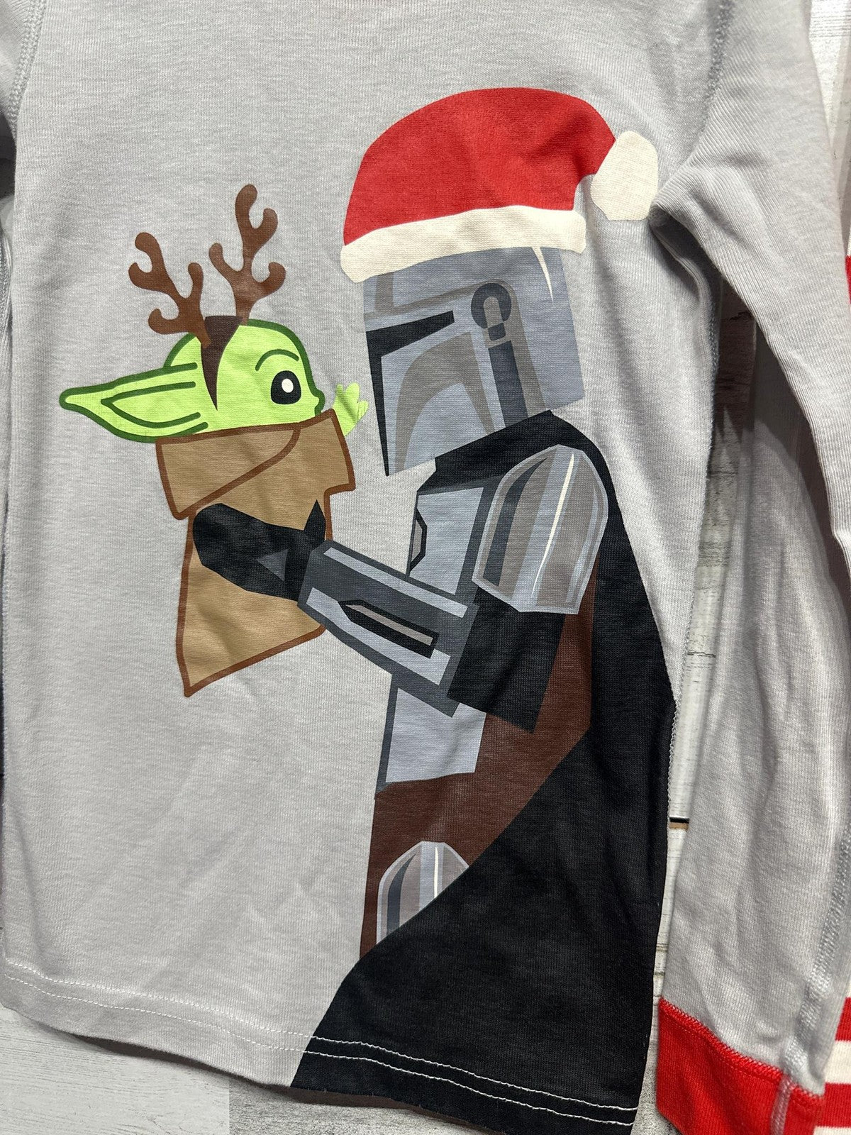 Hanna Andersson Pajama Set Kids 6-7 Gray Red Mandalorian Christmas EUC1