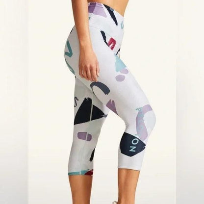 Women's Size Medium WITH Peloton Modern High Waisted Capri Leggings NWT2