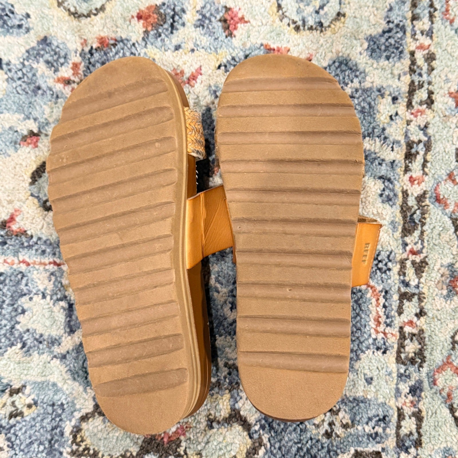 Reef Cushion Vista Hi Sandals Girls 5 Tan Woven Platform Slide Boho EUC5