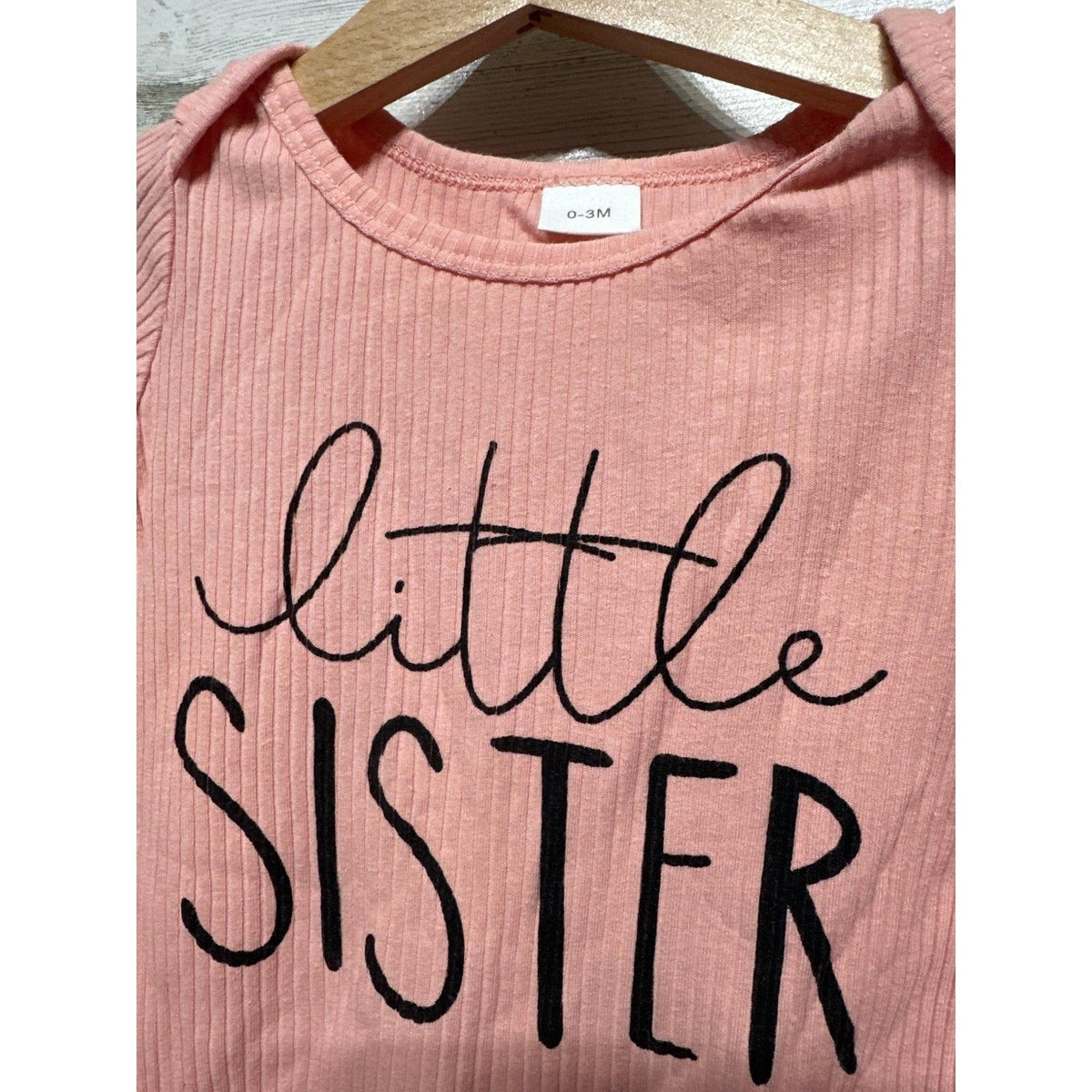 Boutique Romper Girls 0-3M Pink Little Sister Ruffle Back Ribbed EUC2