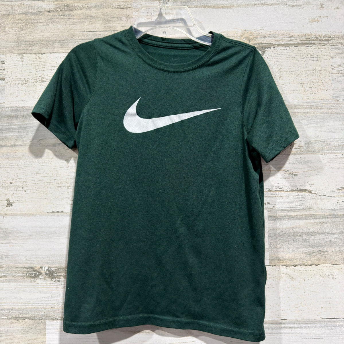 Nike Dri-FIT Swoosh Tee T-Shirt Boys Medium Green Polyester Athletic Modern0