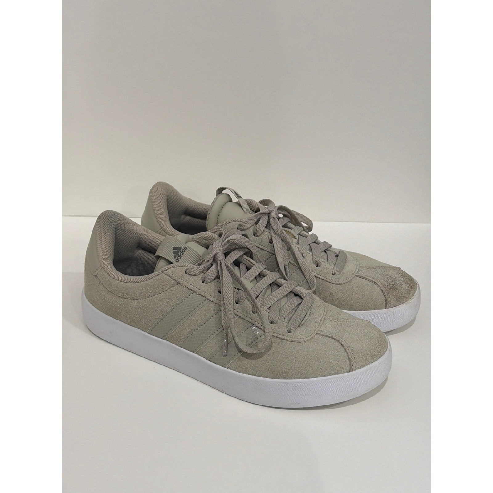 Adidas Sneaker Women 9 Tan Suede Low Top Skater GUC0