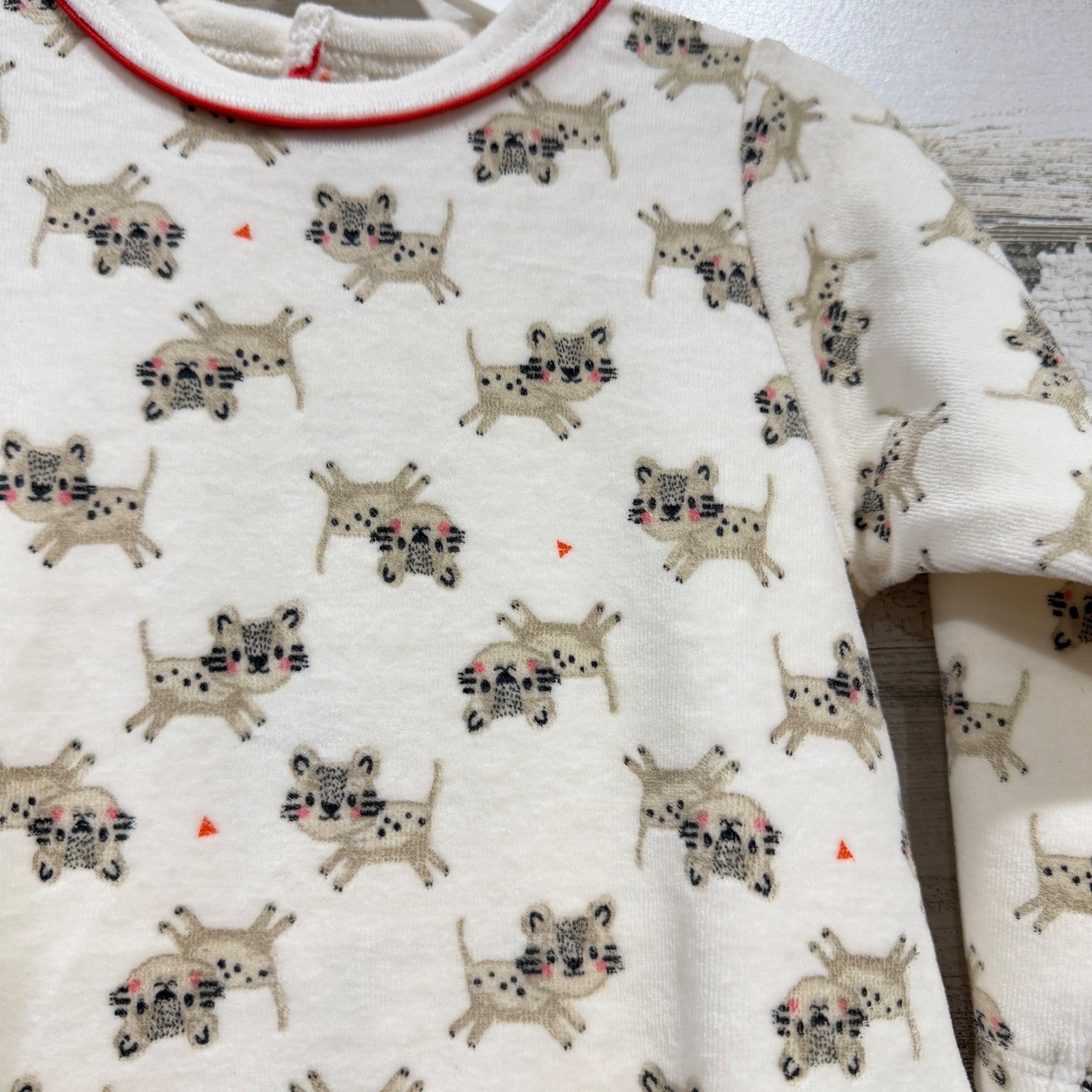 Catimini Footed Sleeper Baby 9M Ivory Leopard Print Bear Back NWT1