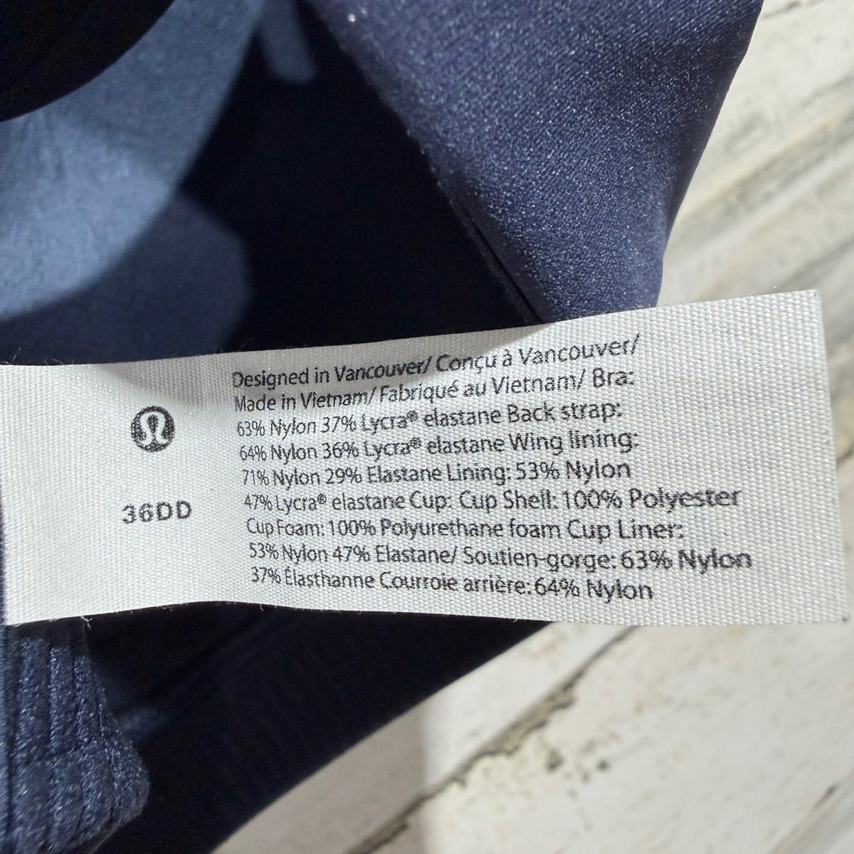 Lululemon AirSupport High-Support Bra 36DD Navy Blue Nylon Performance EUC5