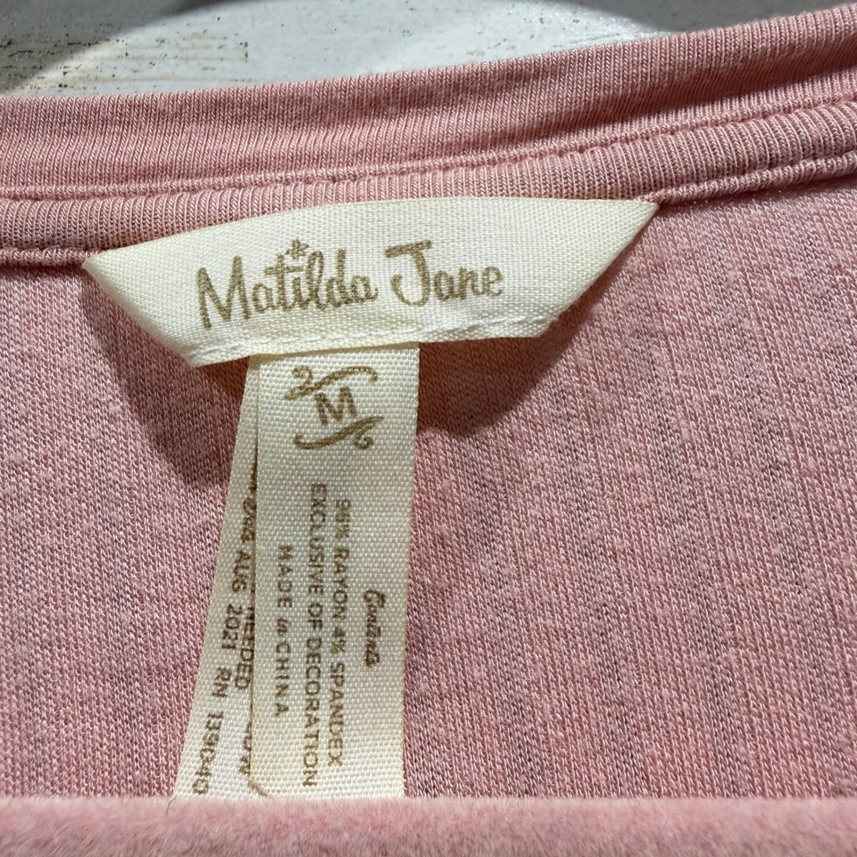 Matilda Jane Henley Top Women M Pink Ribbed Long Sleeve *Flawed1