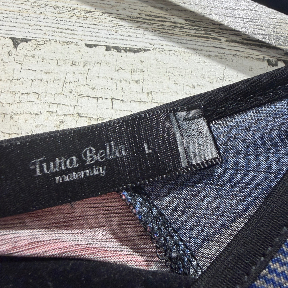 Tutta Bella Chevron Maternity Top Women Large Multi Color Rayon Spandex Mod1