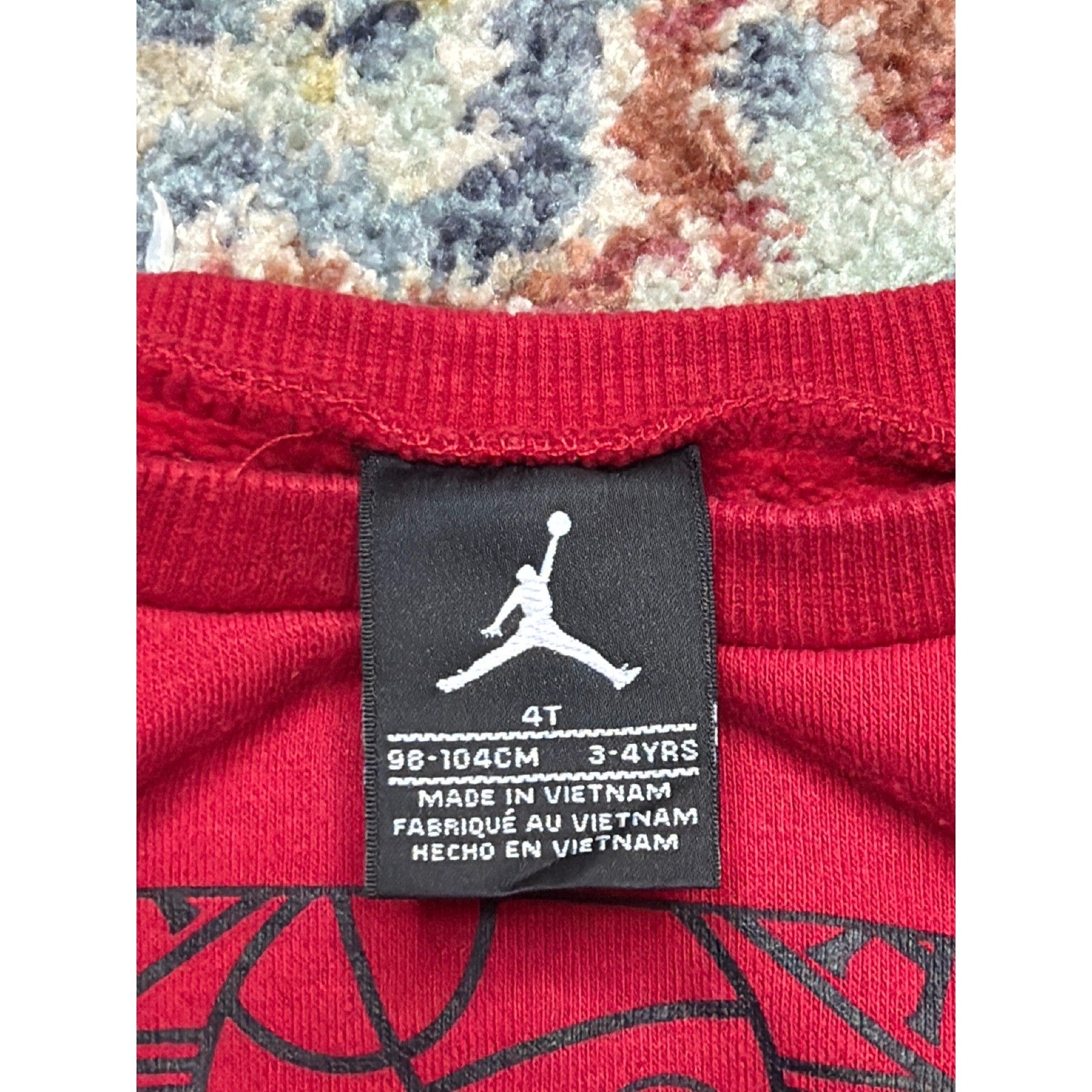 Jordan Sweatshirt Boys 4T Red Black White Jumpman Graphic EUC2