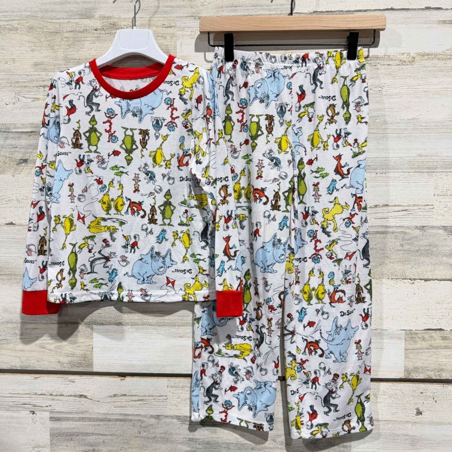 Dr Seuss Pajama Set Boys Size 8 White Character Print Grinchcore GUC0