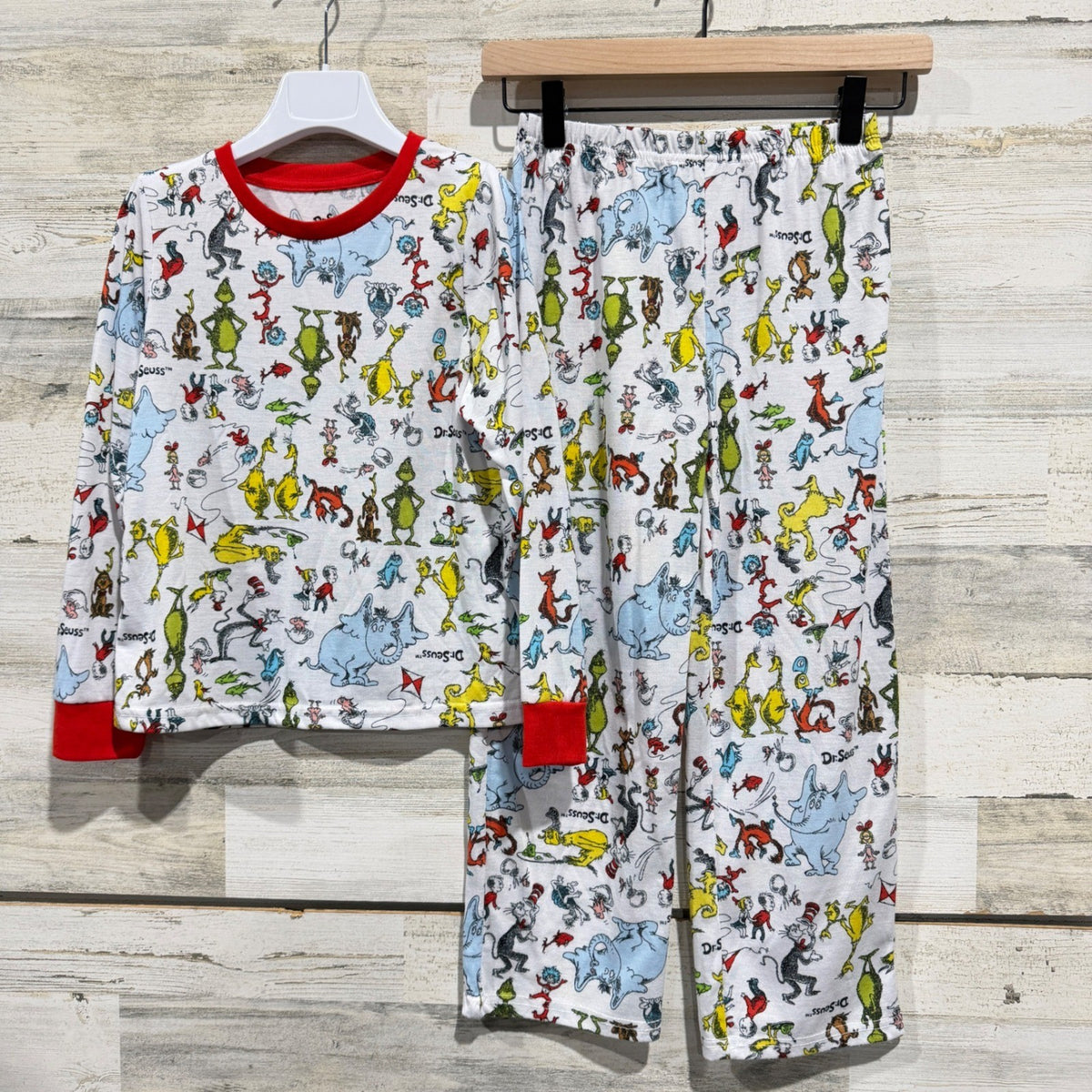 Dr Seuss Pajama Set Boys Size 8 White Character Print Grinchcore GUC0