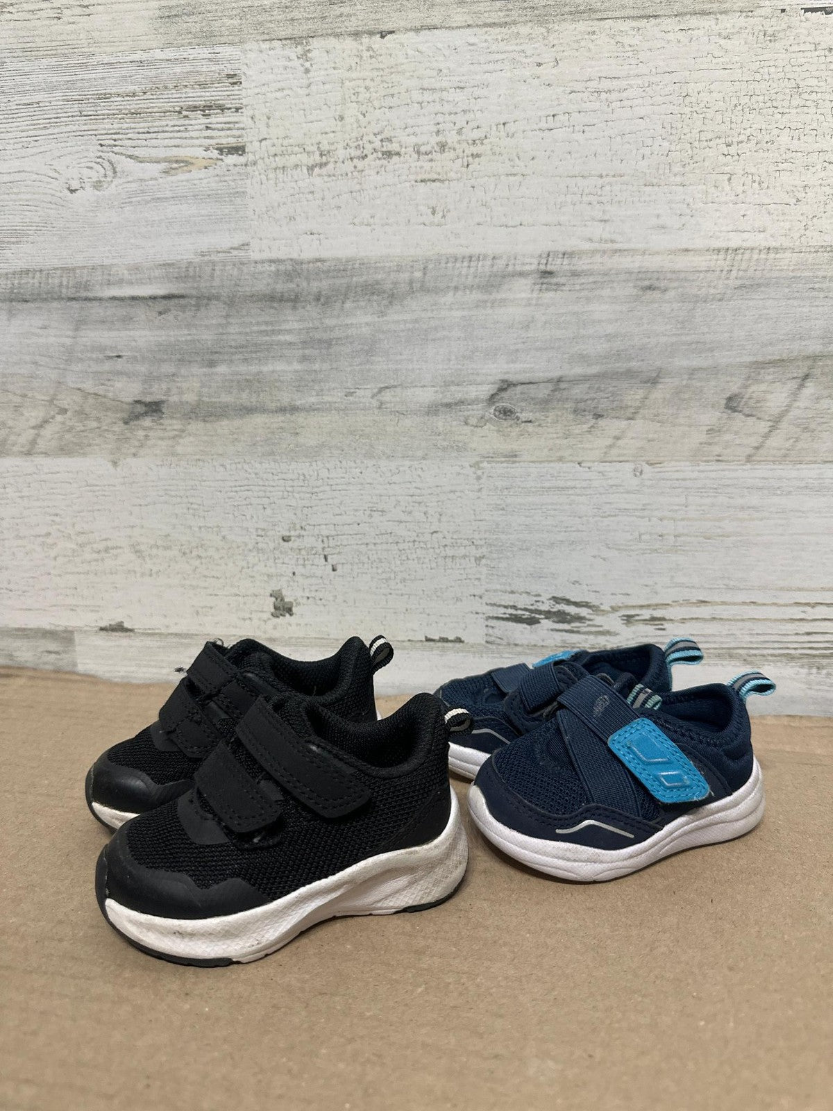 Athletic Works Sneaker Bundle Boys Infant Size 2 GUC0