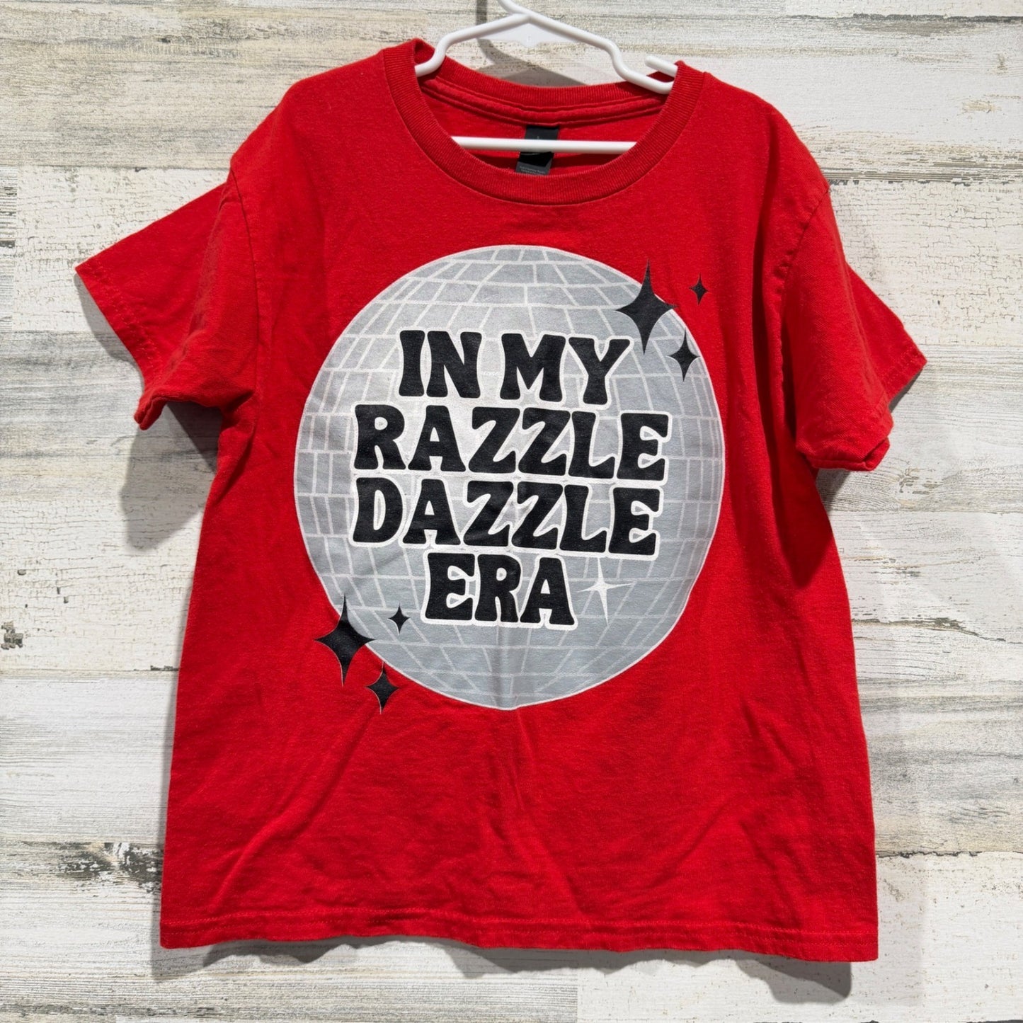 Gildan Graphic Tee Kids Small Red Razzle Dazzle Era Disco Retro EUC0
