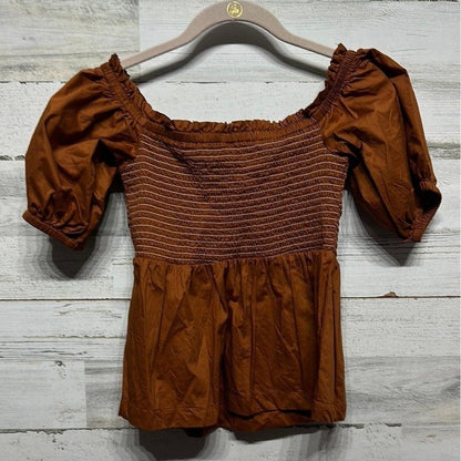 Old Navy Smocked Peplum Top Women Size S Rust Brown Puff Sleeve EUC2