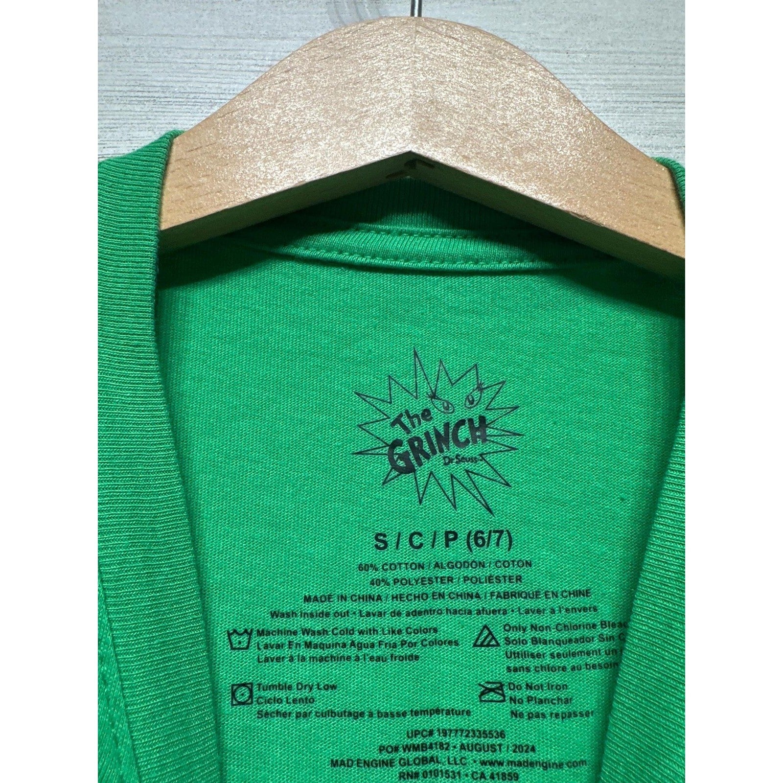 Dr. Seuss The Grinch Graphic Tee Boys 6/7 Green Christmas Being Good EUC1