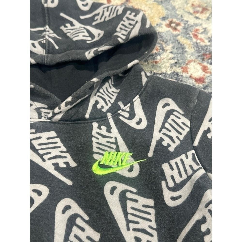 Nike Hoodie Kids Size 6 Black Grey All Over Print Logo Pullover GUC1