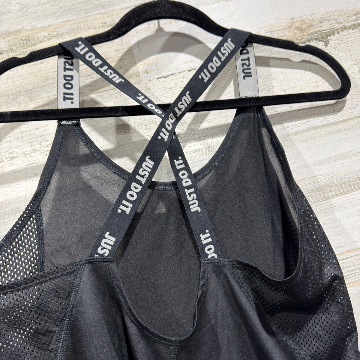 Nike Dry Just Do It Strappy Tank Top Women Medium Black Polyester Activewear NWT5