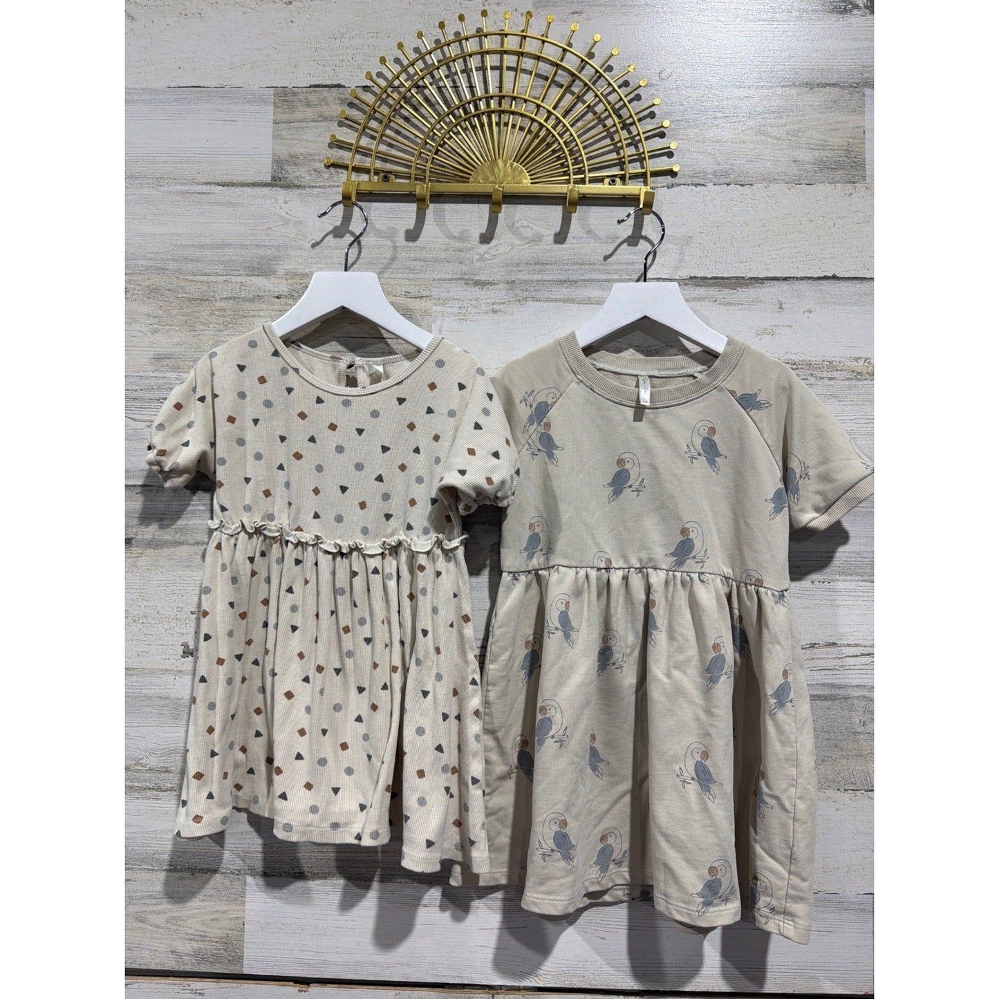 Quincy Mae Rylee + Cru Tunic Dress Bundle Girls 4-5 Neutral Geometric Parrot0