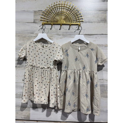 Quincy Mae Rylee + Cru Tunic Dress Bundle Girls 4-5 Neutral Geometric Parrot0