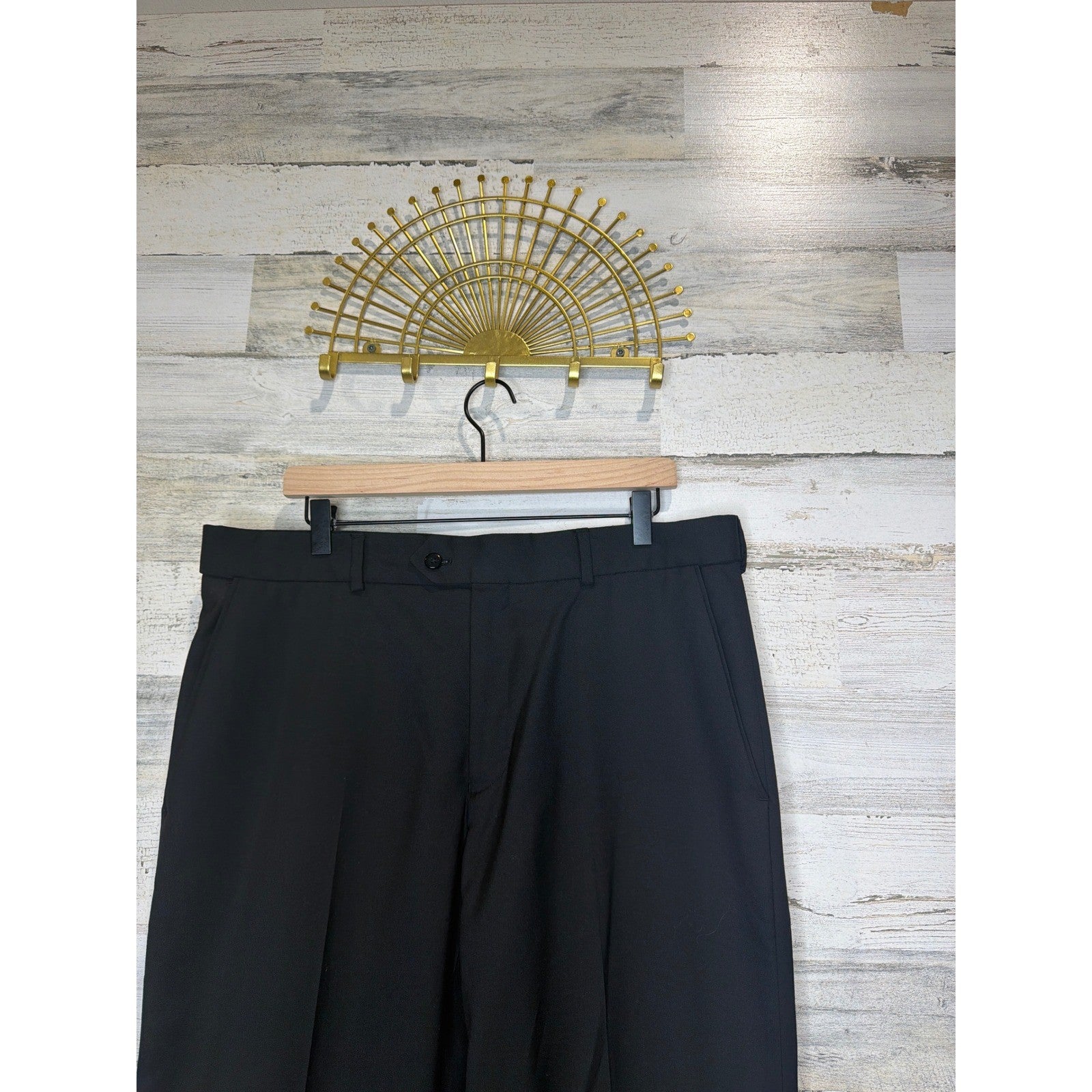 Stafford Travel Dress Pants Mens 36x30 Black Classic Fit Wrinkle Free EUC1