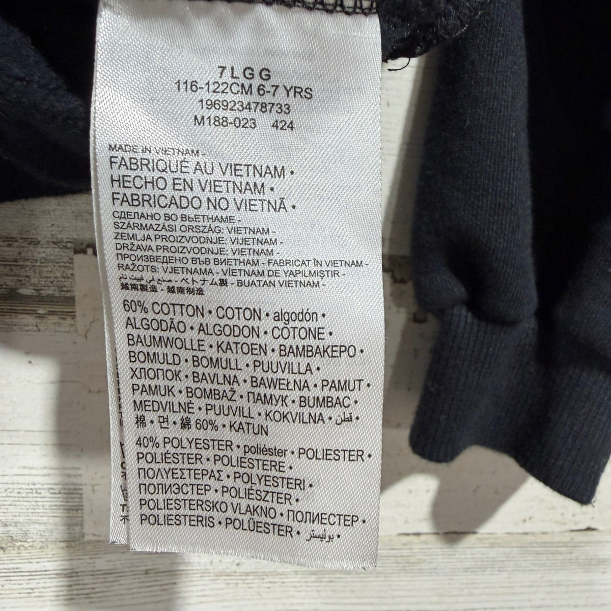Nike Sweatshirt Kids Size 7 Black Embroidered Swoosh Crewneck Sportswear EUC3
