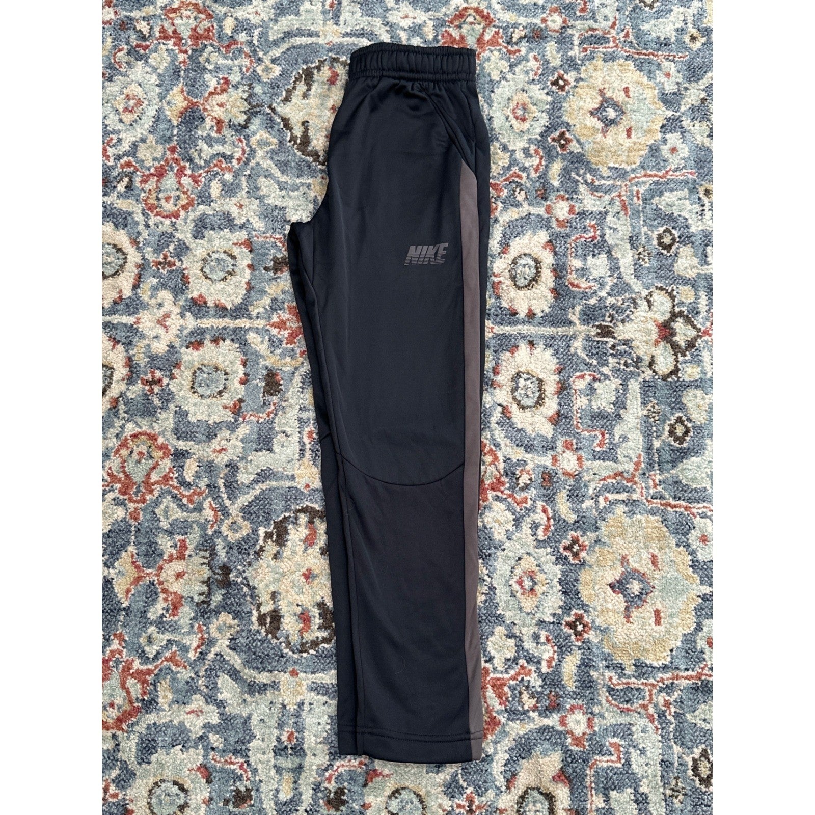 Nike Training Pants Kids Large Black Grey Excellent Dri-FIT Athletic Joggers NWT3