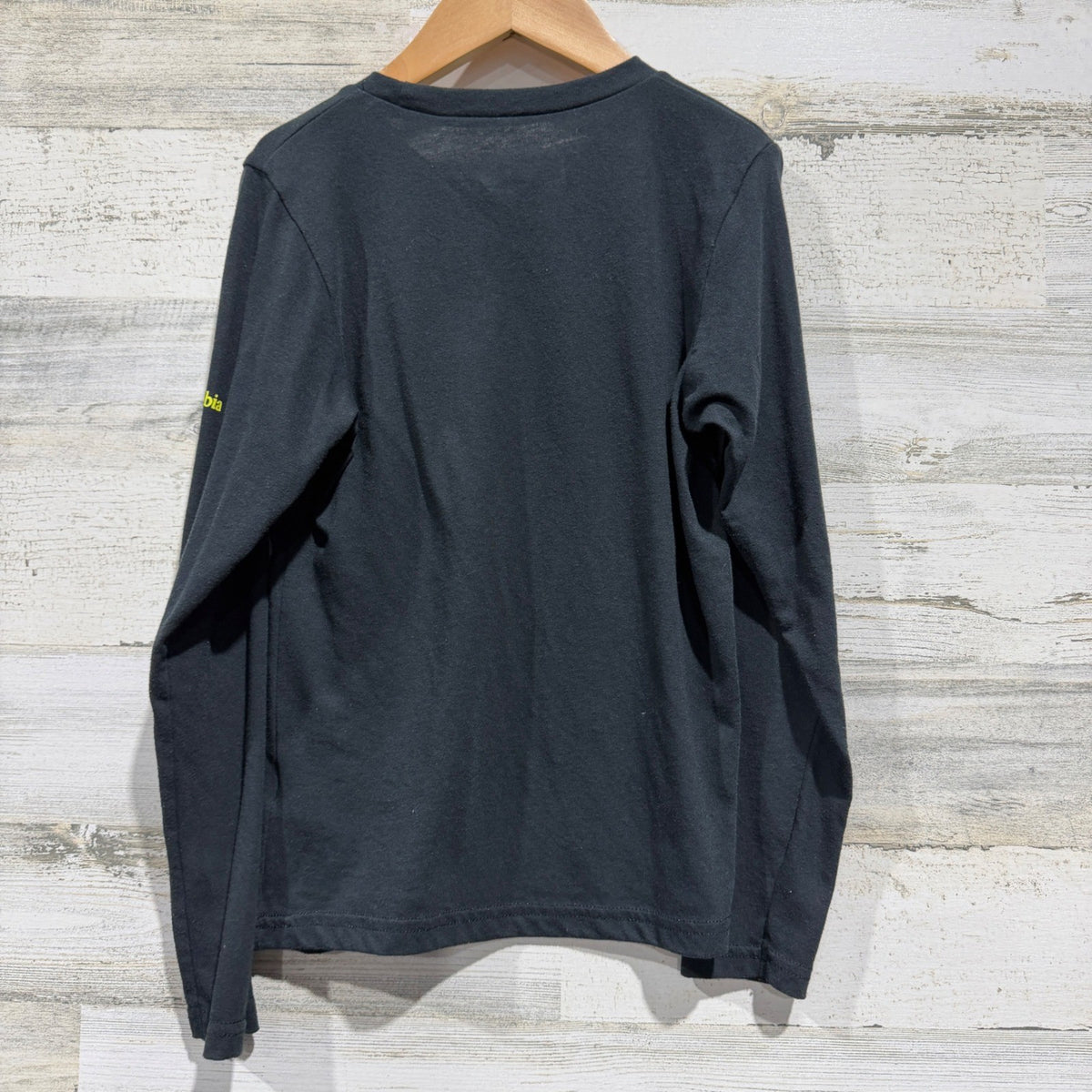 Columbia Omni-Wick Graphic Tee Boys Size Small Black Poly Blend Outdoors4