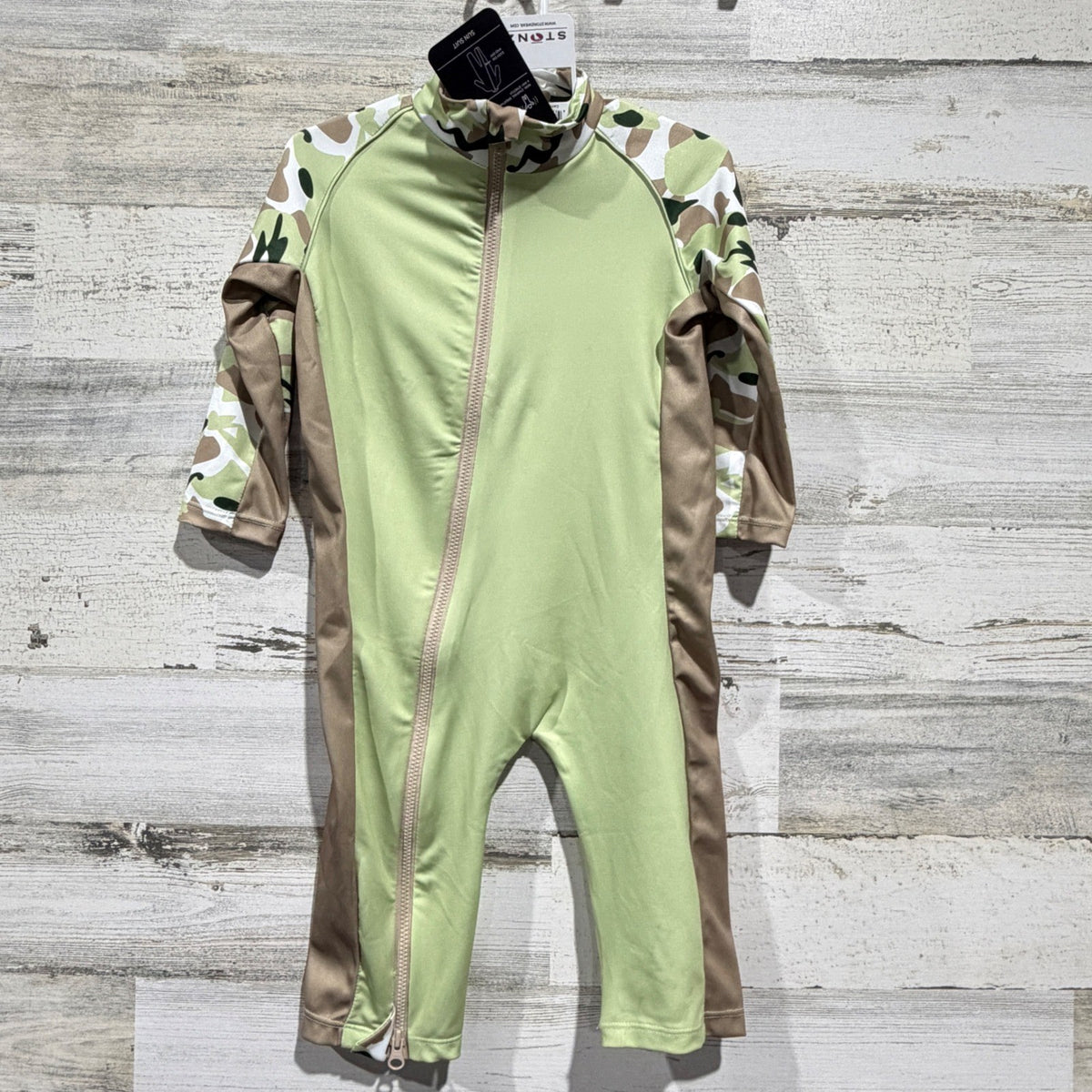 Stonz Sun Suit Infant 12-18M Camo Green UPF 50 Rash Guard NWT *Flawed*0