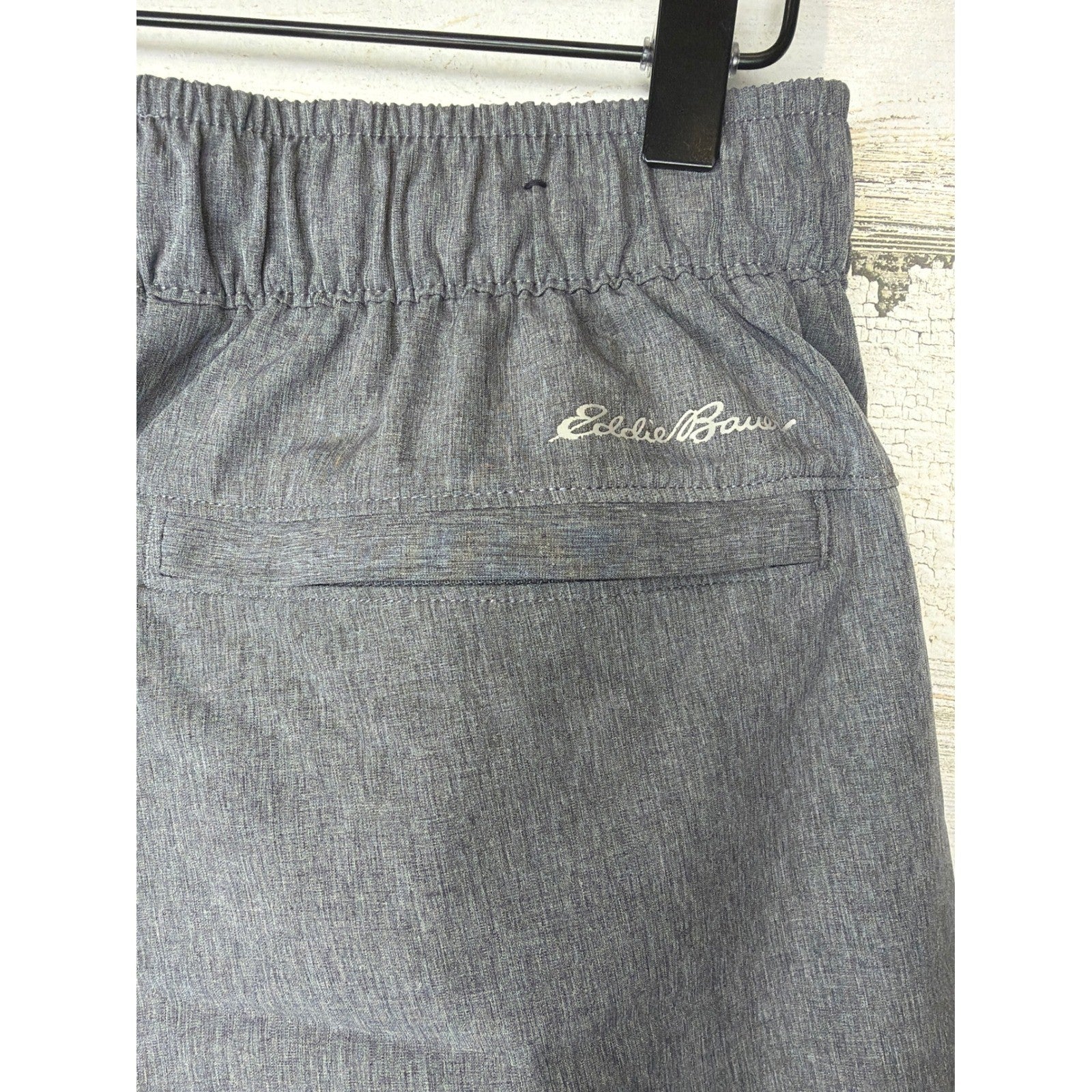 Eddie Bauer Performance Shorts Men Small Gray Elastic Waist Gorpcore EUC2
