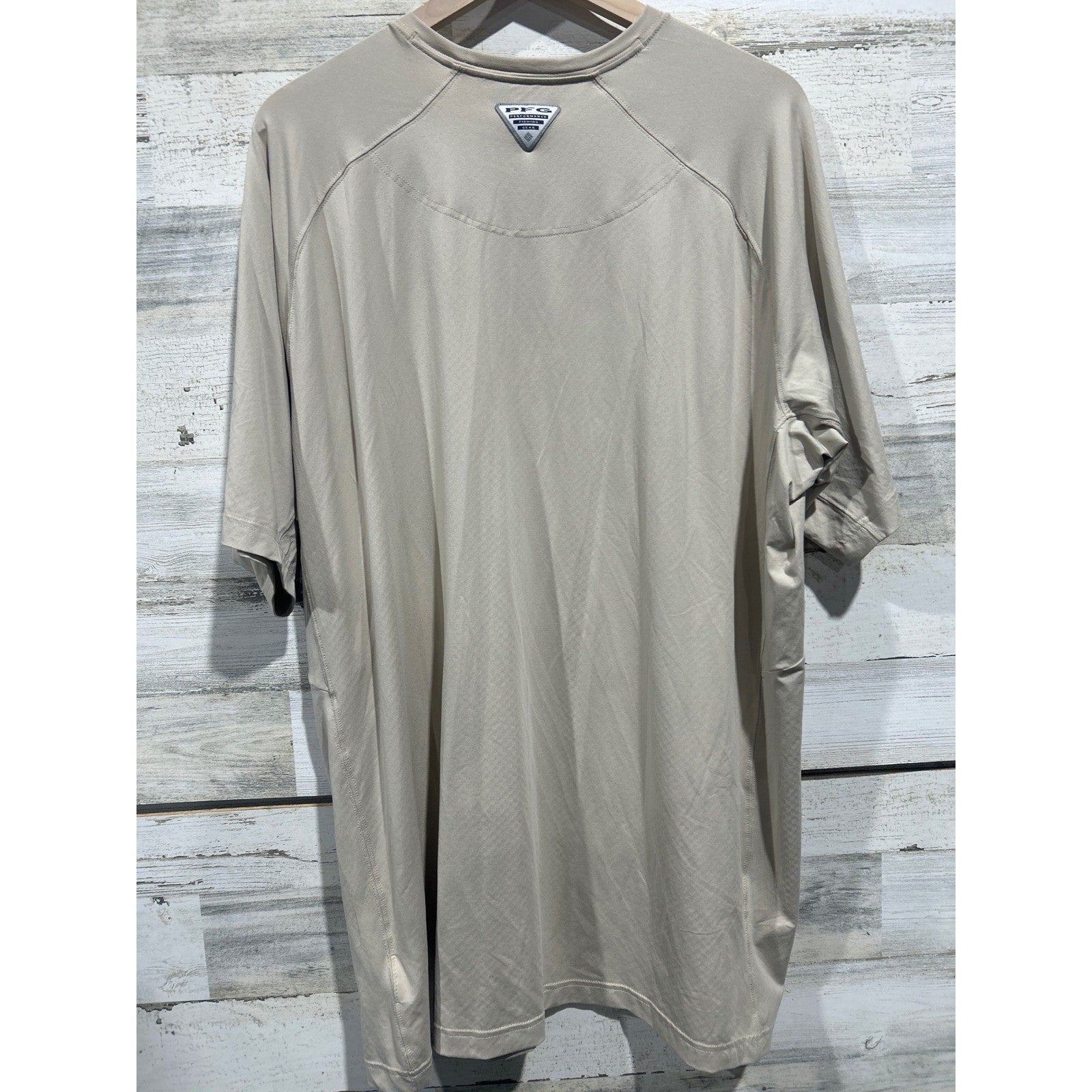 Columbia Performance T-Shirt Men XXL Tan Raglan Sleeve Gorpcore EUC4