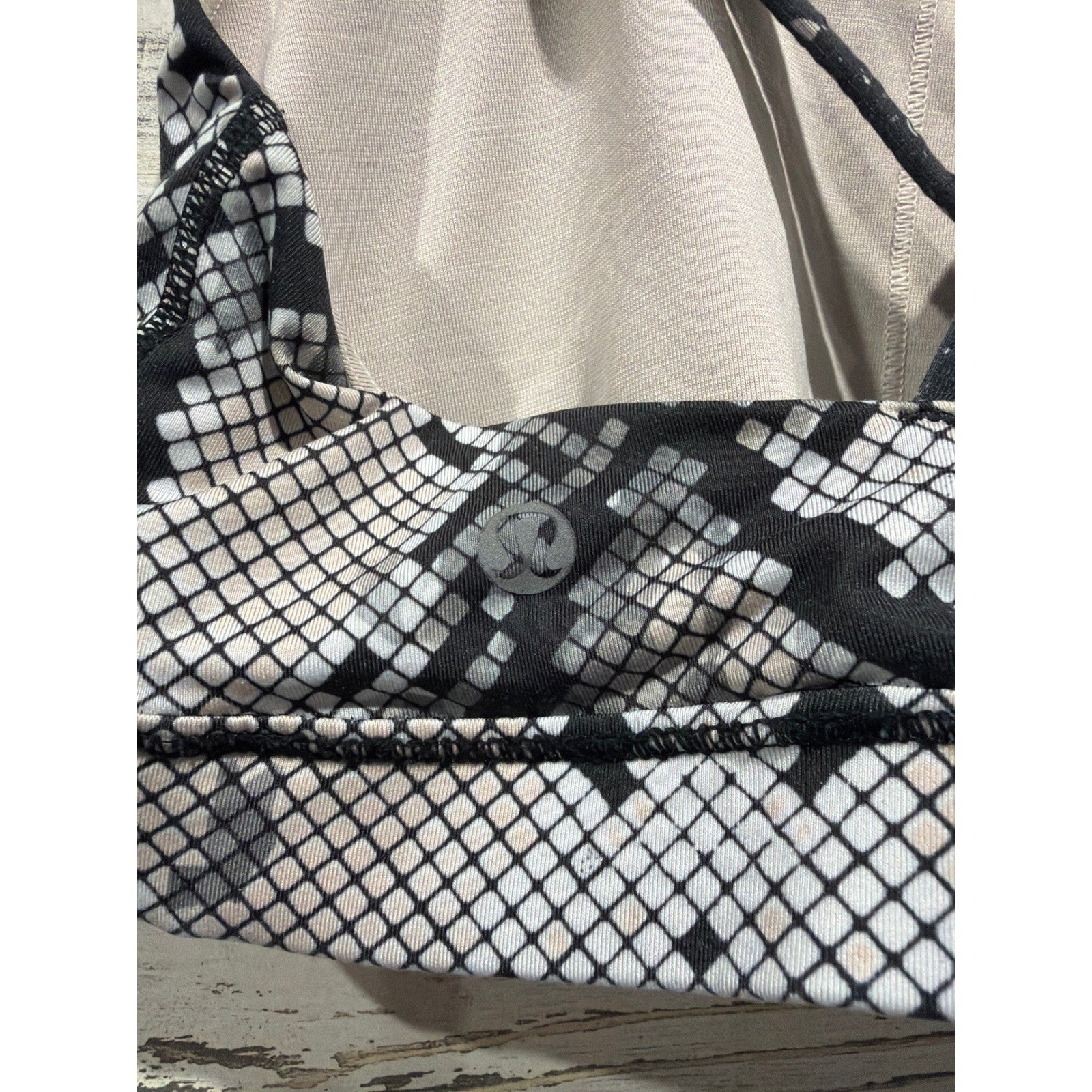 Lululemon Energy Bra Kids Size 8 Black White Snakeskin Strappy EUC2