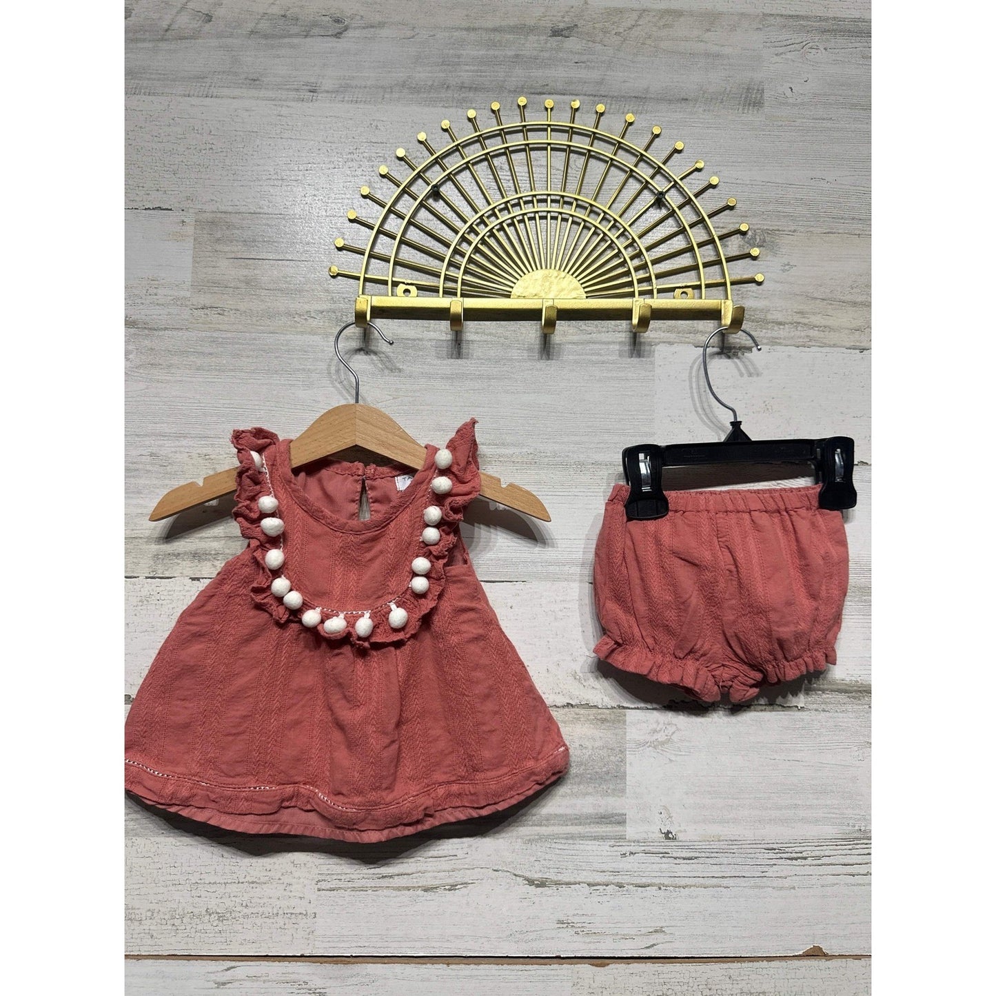 Tahari 2PC Top Bloomers Set Girls 3-6M Rose Pom Pom Ruffle Boho EUC0